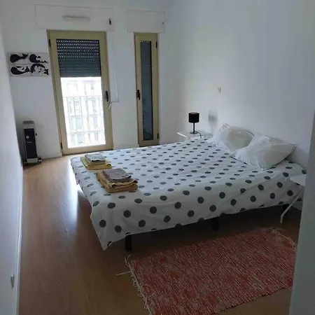 Apartamento Modern And Spacious In *