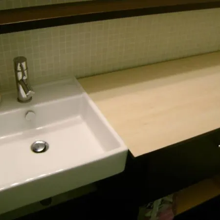 아파트 Modern And Spacious In